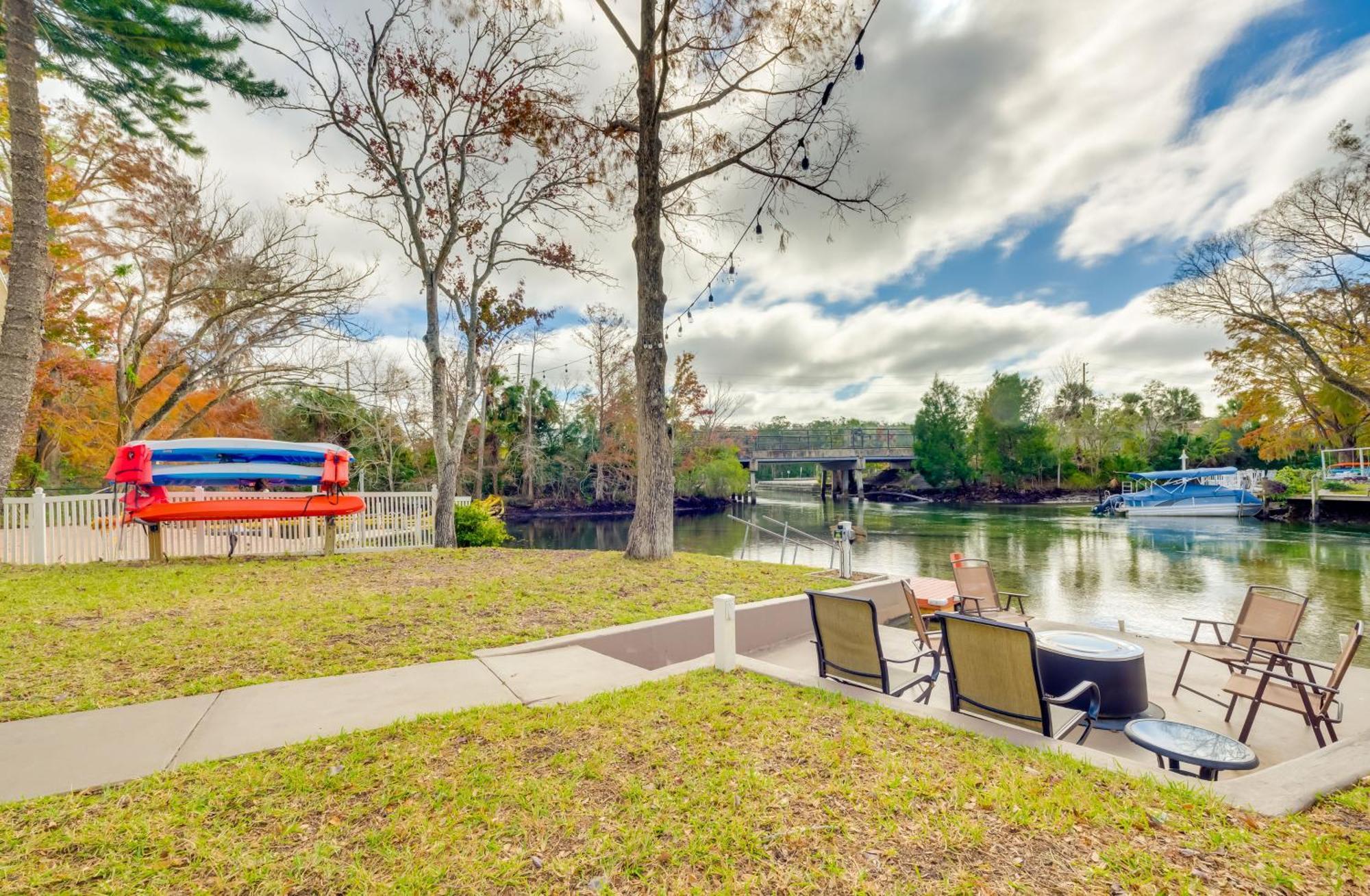 Weeki Wachee River Home On Main River By Park! Spring Hill Exteriör bild